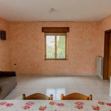 Alessio Apartment *