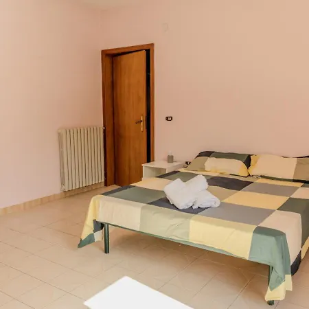 Alessio Apartment *
